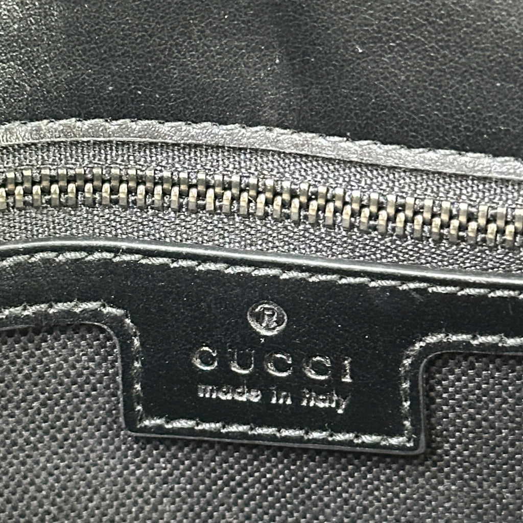 Gucci GG Marmont Shoulder Bag Small Black Matelassé Chevron