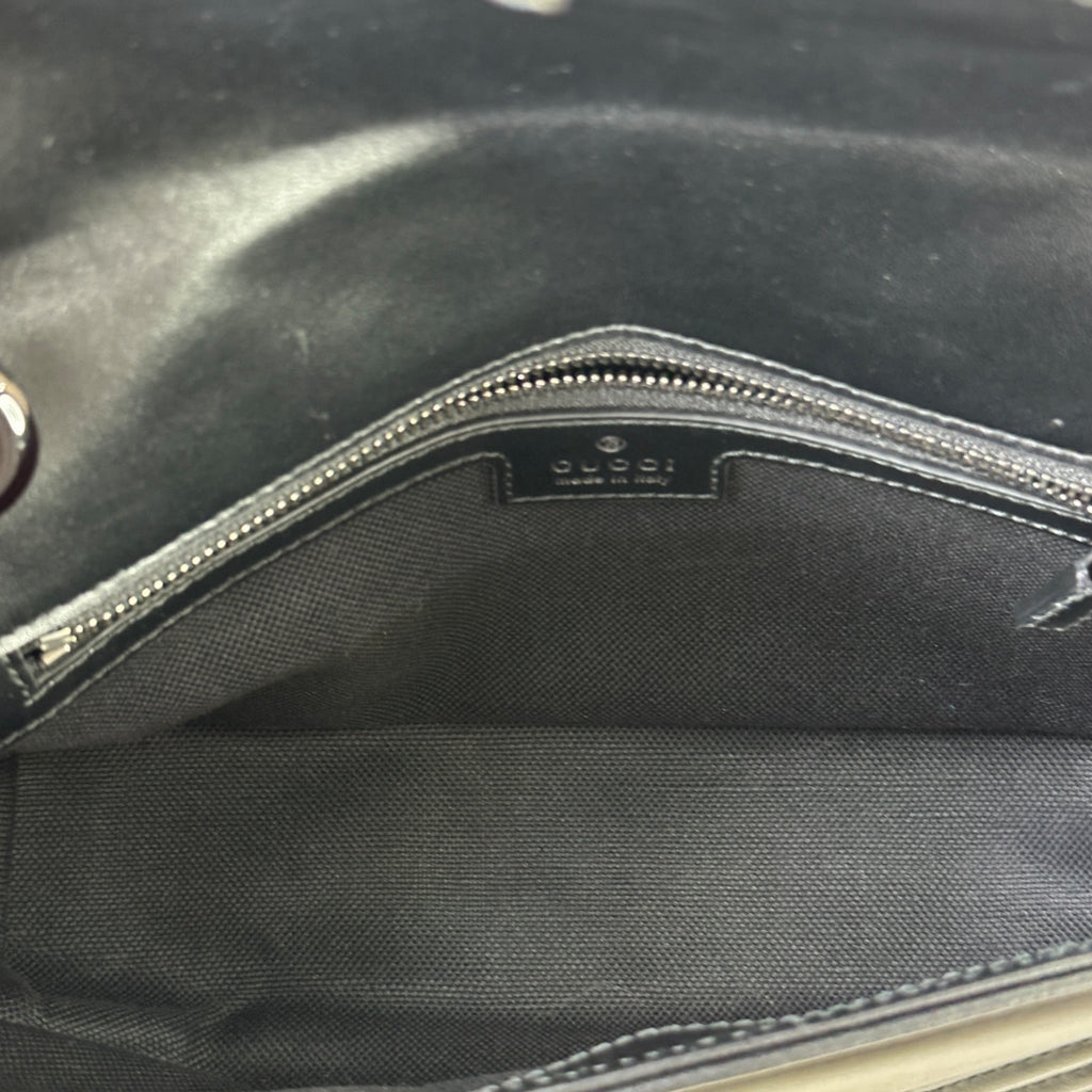 Gucci GG Marmont Shoulder Bag Small Black Matelassé Chevron