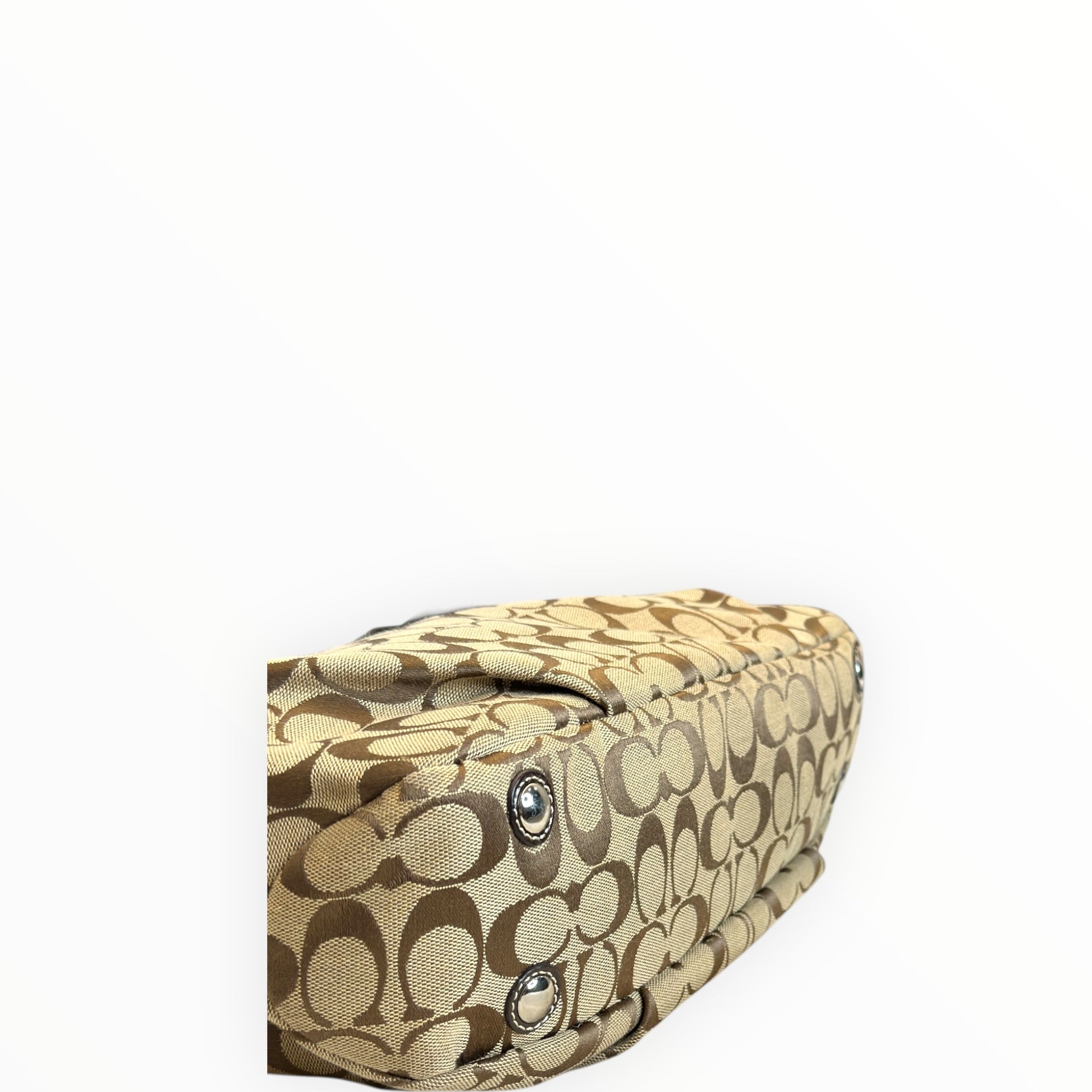 Coach Soho Lynn Hobo Bag Beige/Brown Signature Canvas