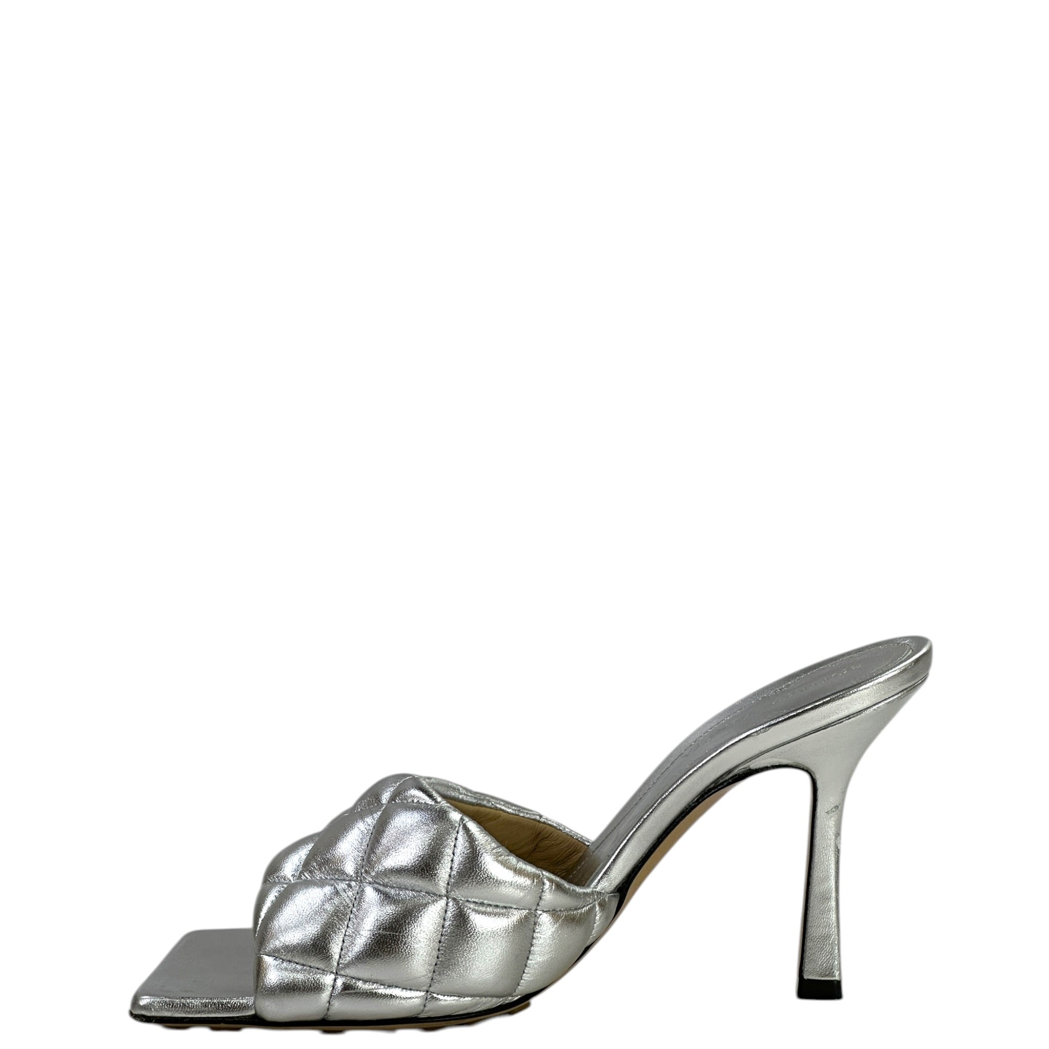 Bottega Veneta Lido Slide Sandals Quilted Metallic Silver Leather EU 37