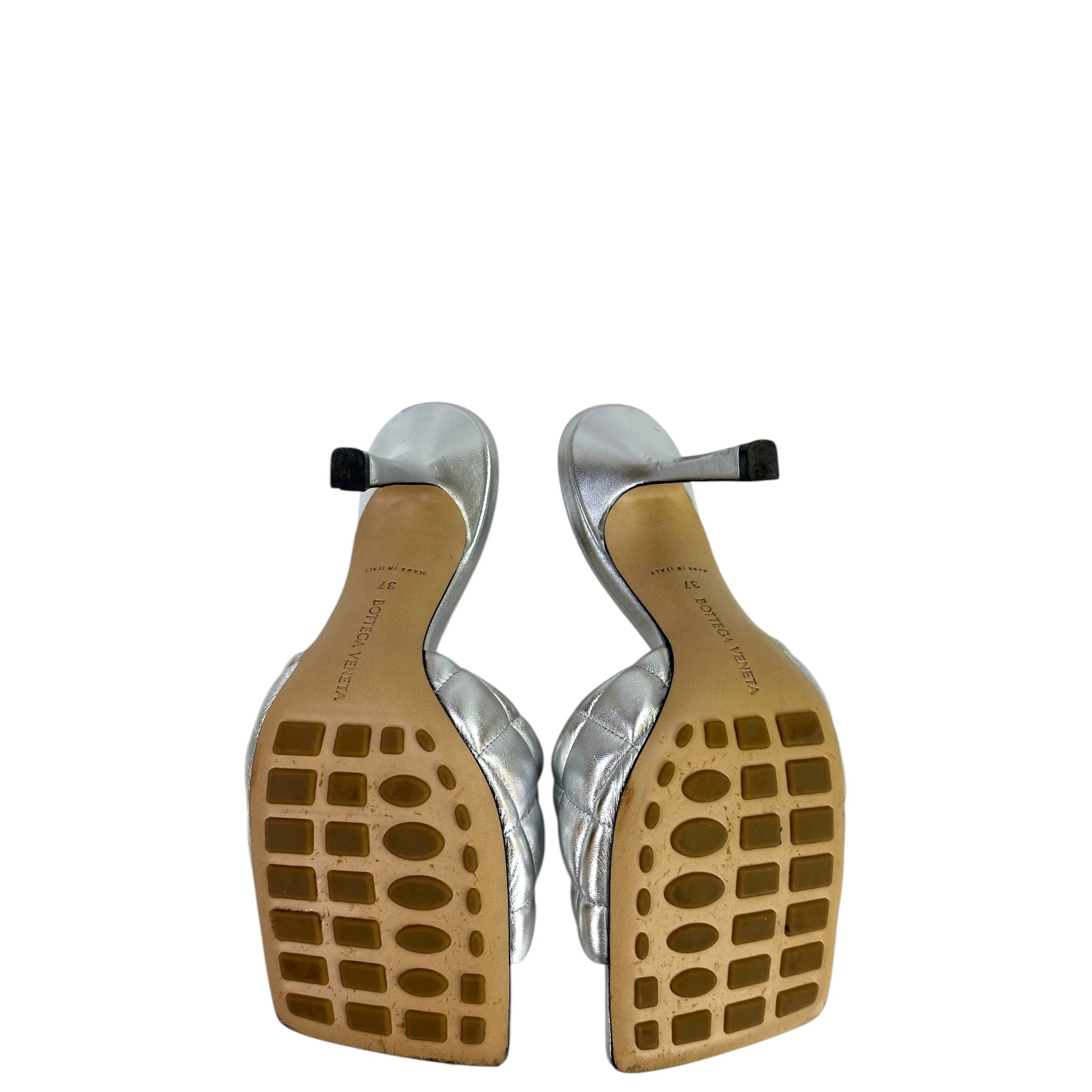 Bottega Veneta Lido Slide Sandals Quilted Metallic Silver Leather EU 37