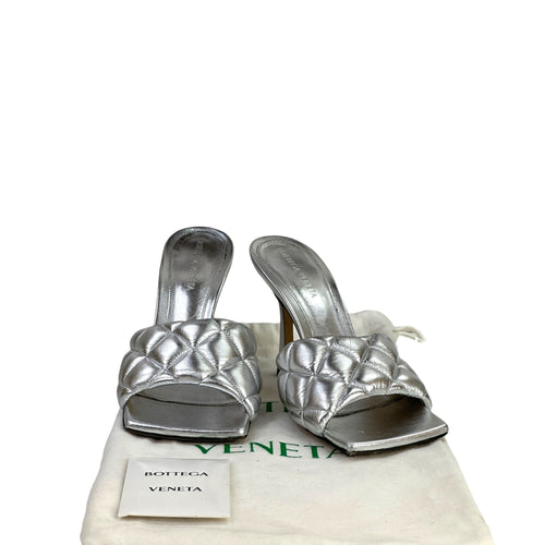 Bottega Veneta Lido Slide Sandals Quilted Metallic Silver Leather EU 37