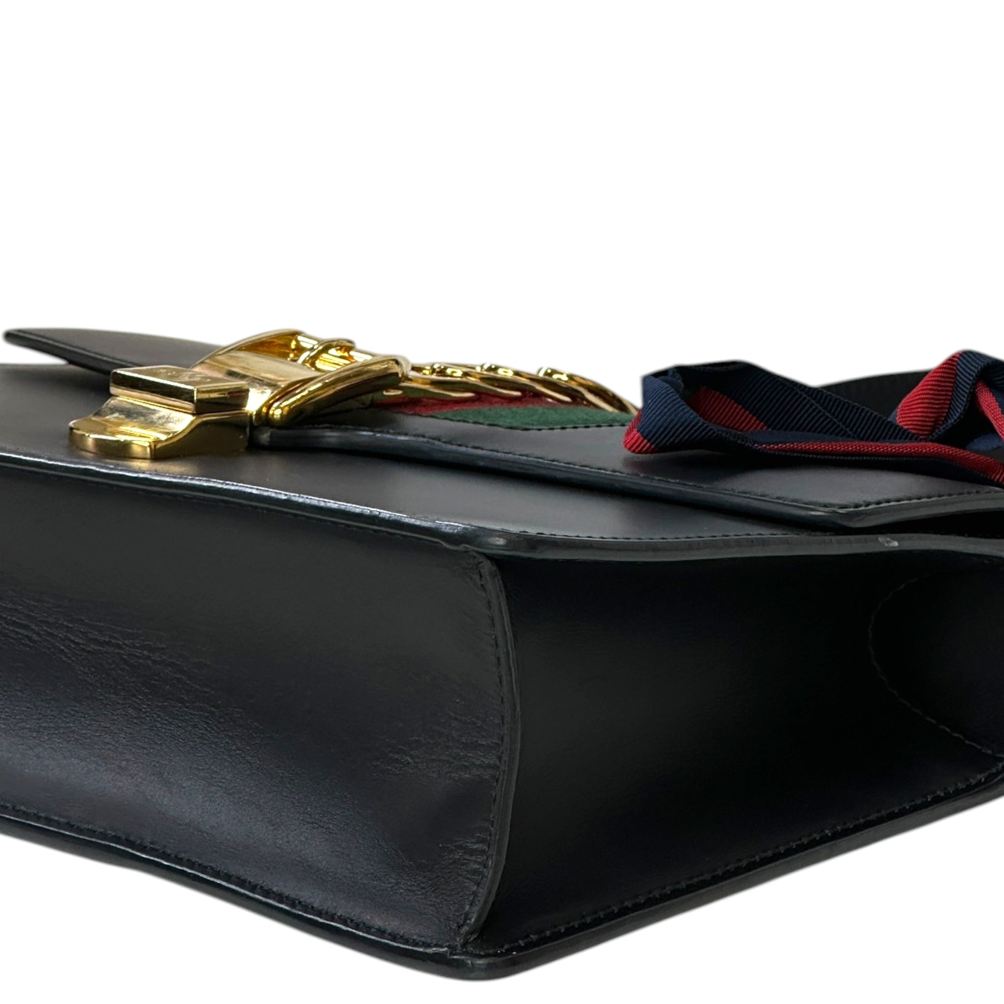 Gucci Sylvie Shoulder Bag Medium Black Leather