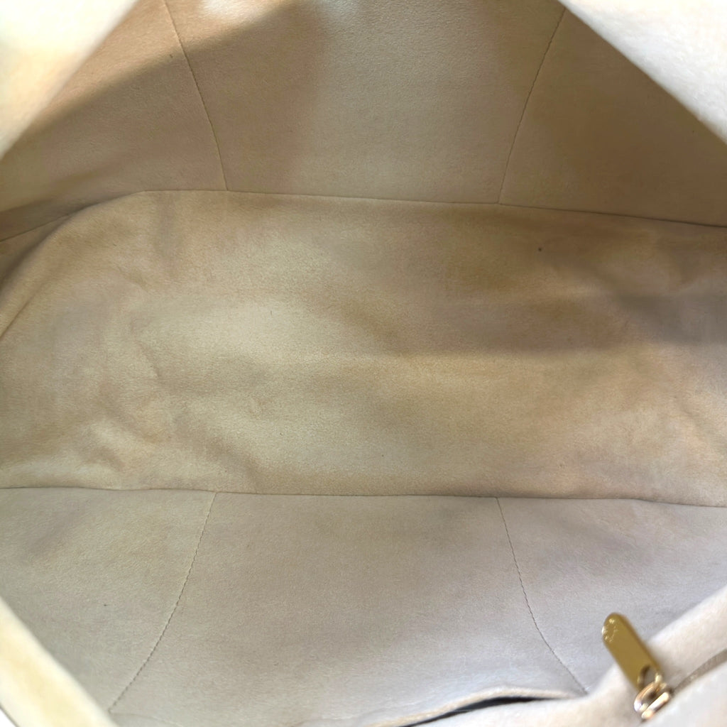Louis Vuitton Artsy GM Monogram Canvas
