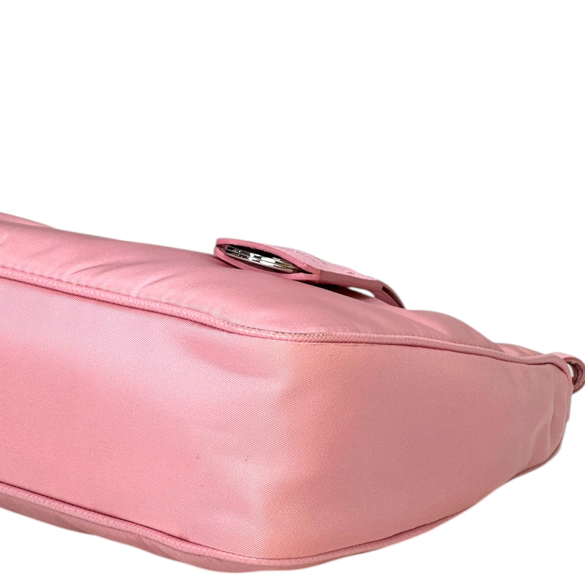 Prada Re-Edition 2005 Shoulder Bag Pink Nylon