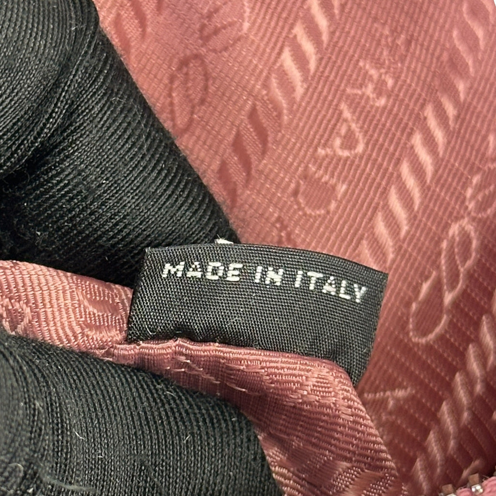 Prada Re-Edition 2005 Shoulder Bag Pink Nylon
