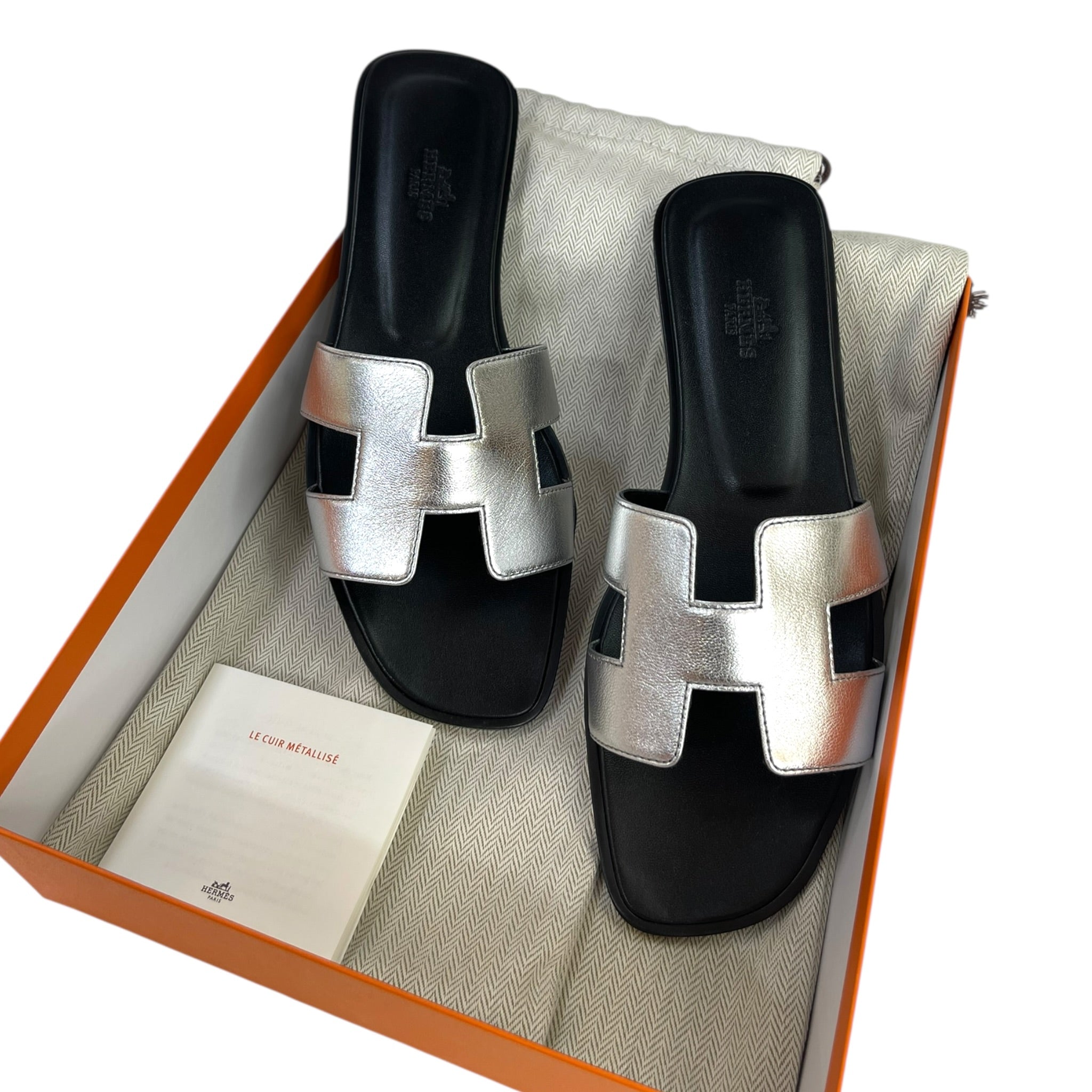 Hermès Oran EU 39 (Gris Argenté)