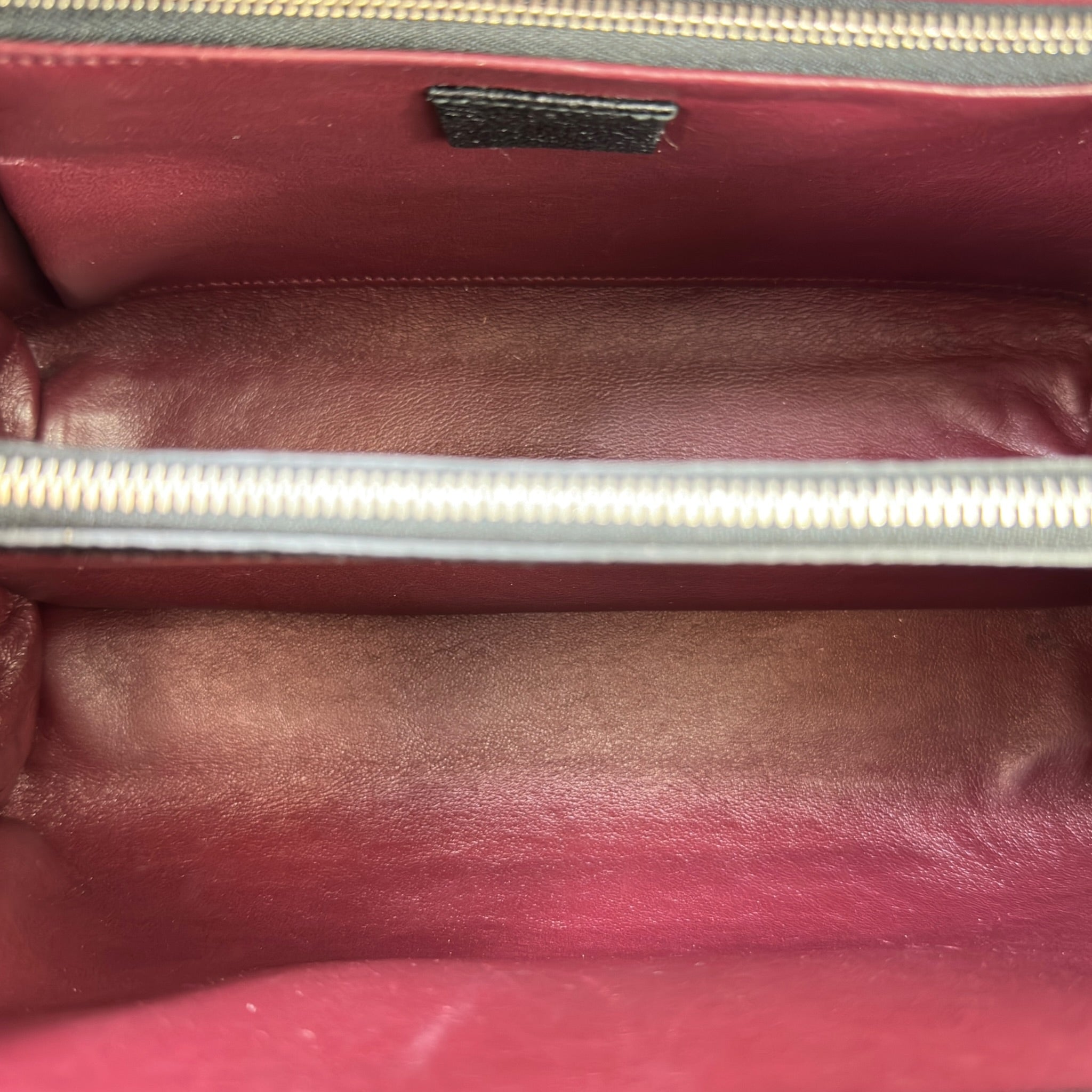 Gucci Zumi Top Handle Bag Small Black Grainy Leather