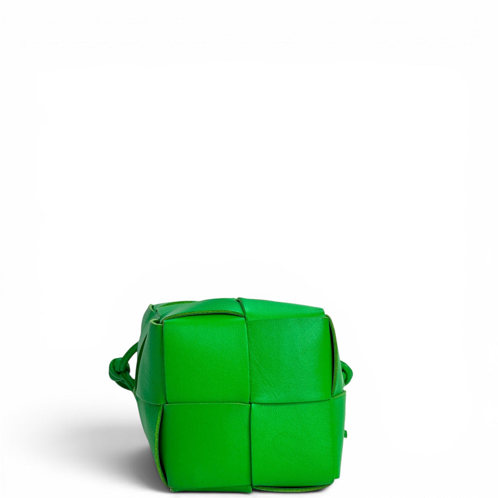 Bottega Veneta Cassette Bucket Bag Woven Green Leather