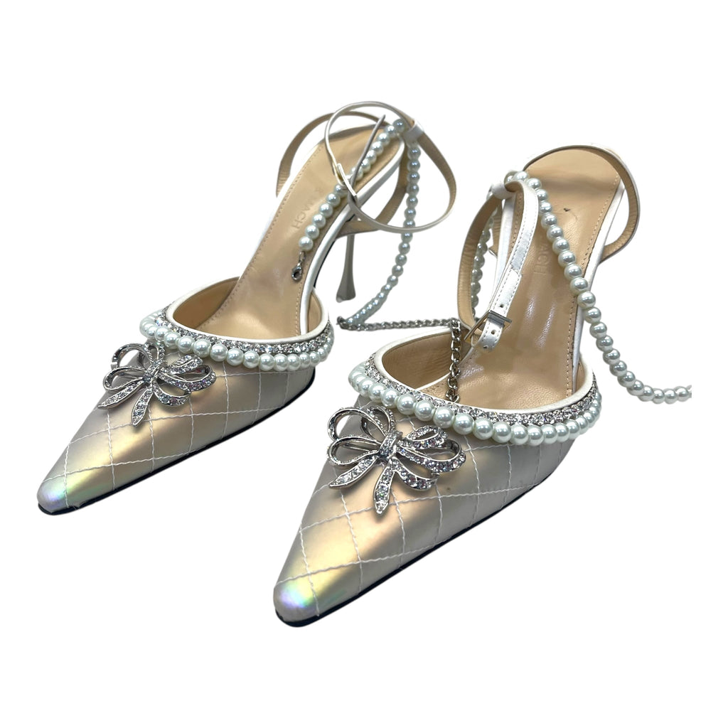 Mach & Mach Bow of Elizabeth Imitation Pearl Iridescent Pointed Toe Pump EU 39
