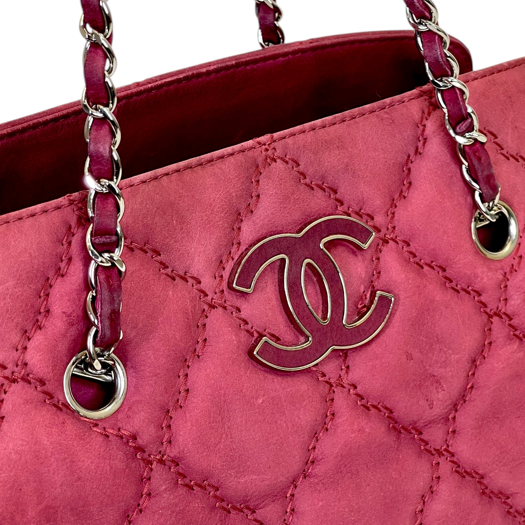 Chanel Hamptons Ultra Stitch Red Chain Tote Bag