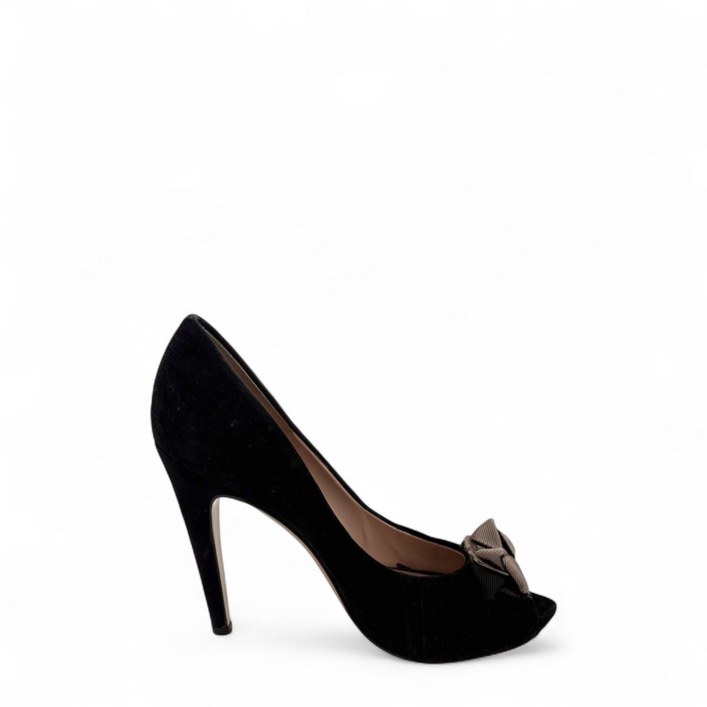 Salvatore Ferragamo Vara Bow Accent Satin Pumps EU 39