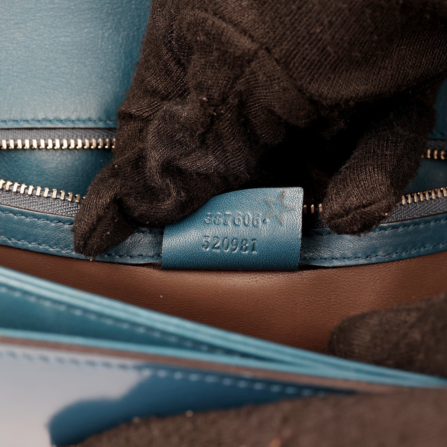 Gucci Patent Leather Interlocking GG Shoulder Bag