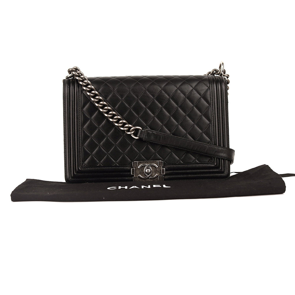 Chanel Boy Bag Medium Quilted New