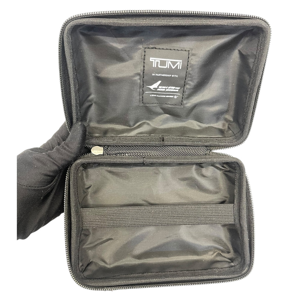 Tumi Travel Case black Hard Shell