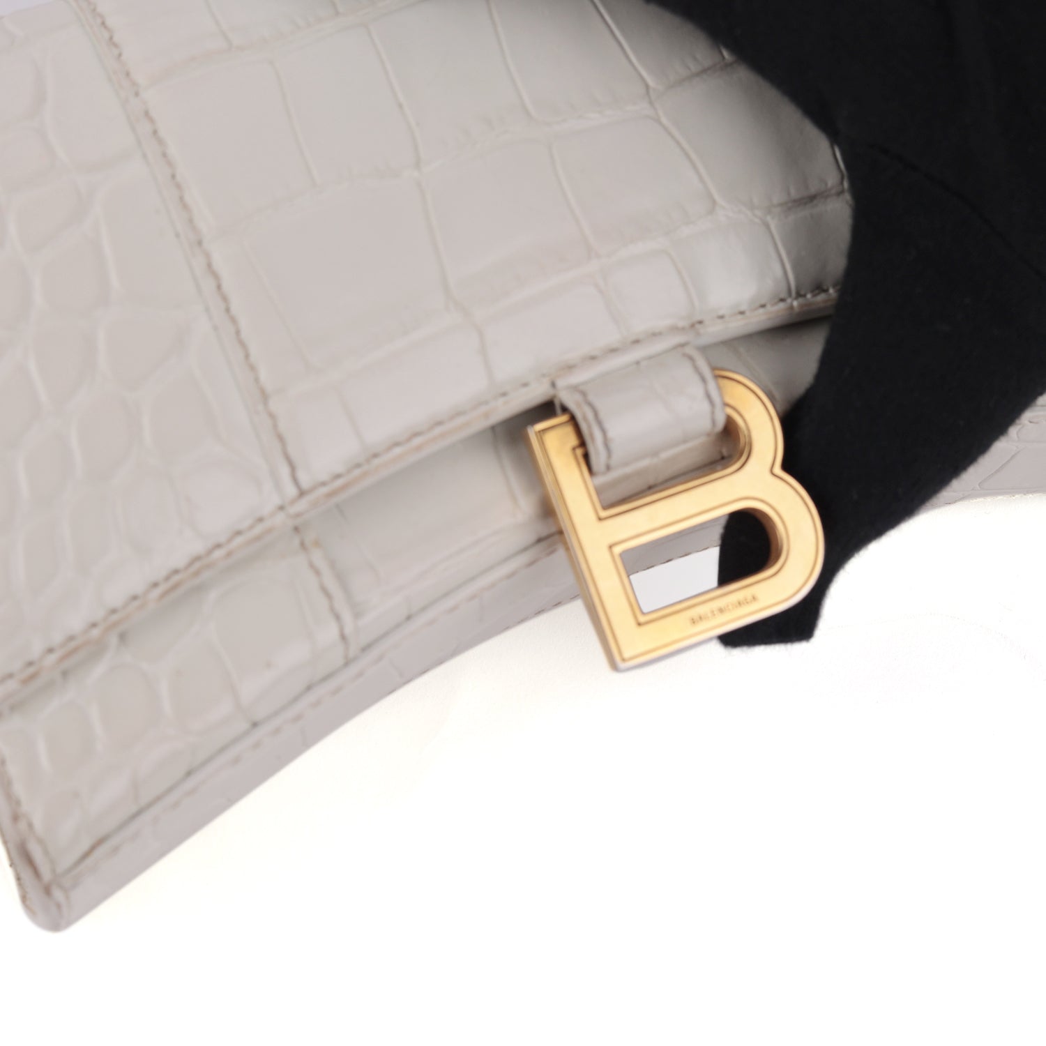 Balenciaga Hourglass Wallet On Chain